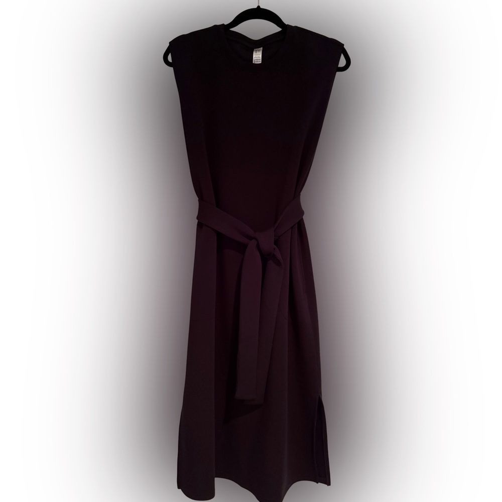SPANX Air Esstentials midi knit Black Dress with Tie Waist and pockets